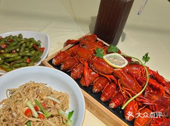 #天天领红包终于吃到了心心念念的虾皇，从4月8日开业