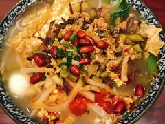 -螺世纪螺蛳粉·桂味小排档(裕德店)