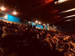 -工人俱乐部剧场杂技表演