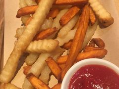 -必胜客(城西银泰店)