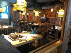 大堂-巴渝瓦肆重庆鲜火锅(宝龙环湖店)