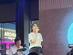 -洛缦音乐餐厅(工业展览馆万象城店)