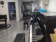 -梅纳·钢琴声乐架子鼓Mena Music(双井店)