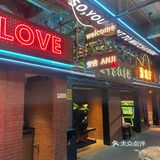 安吉必吃土家菜，没想到去了一家网红打卡店，还是多元化风格