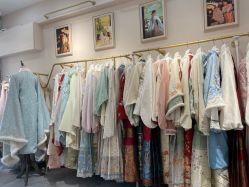 -一揽芳华汉服旗袍体验馆(拙政园店)
