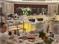 -白金汉爵大酒店-24小时餐厅