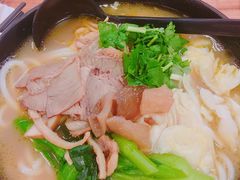 -鑫花溪牛肉米粉(凤凰街创始总店)