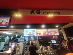 -麦当劳(哈西万达店)