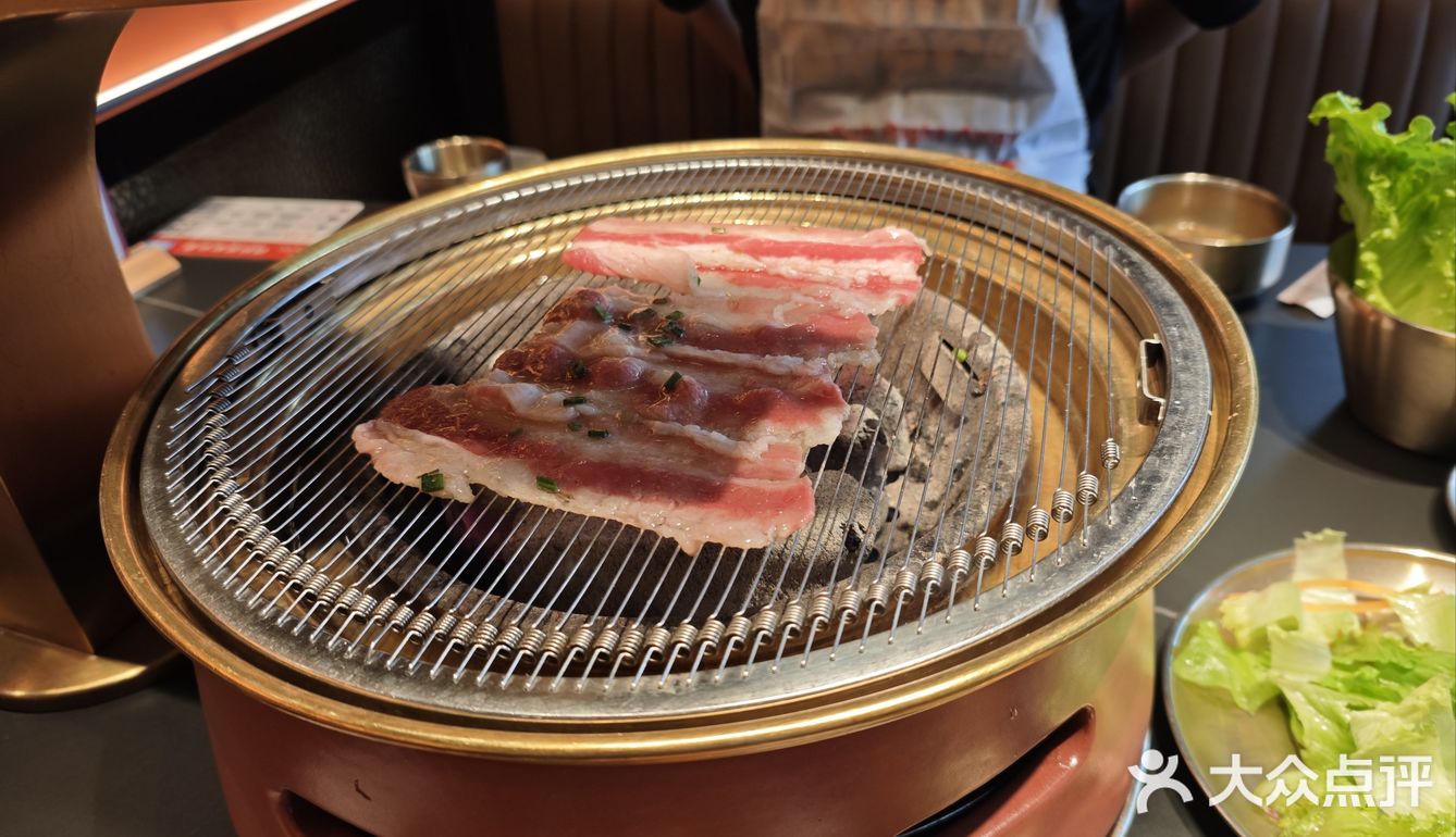 叫上饭搭子一起吃烤肉啊