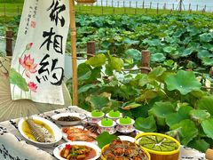 -七的湖·晚芳亭·阳澄湖农家菜·大闸蟹(莲花岛店)