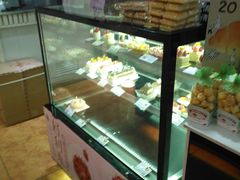 面包甜点陈列柜-好利来(彩香店)