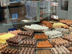 -Laderach 莱德拉(上海环贸iapm店)