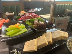 -湊湊火锅·茶憩(杭州湖滨银泰in77店)