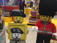 -上海世茂广场(南京东路店)