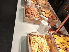 -言玖鲜火锅串串披萨自助(益田假日店)