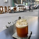 海子边西街上的双胞胎咖啡馆