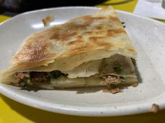 饼夹肉-老红桥炸灌肠牛肚锅烧烤(定福庄店)