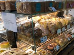 面包甜点陈列柜-好利来(彩香店)