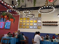 -刘姐啤酒鱼民族演艺餐厅(西街总店)
