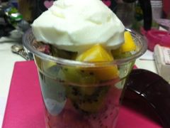 -三佰瑞冻酸奶(凯德MALL店)