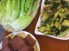 -曹丞相·地锅鸡·地锅鱼(武林店)