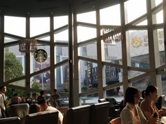 大堂-星巴克臻选(宁波天一广场店)