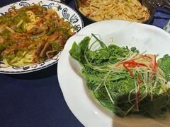 -伊带伊路新疆美食府(呼家楼店)