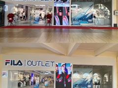 -王府井奥莱临潼小镇(临潼店)