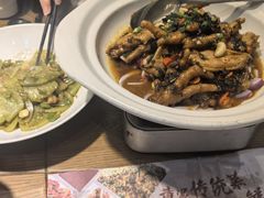 -黄泥岗·地道湖北菜(奥特莱斯店)