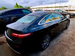 -上海星瀚奔驰4S店(红柳路店)