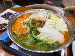 脊骨火锅-韩礼年糕(飞虹路店)