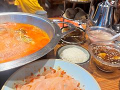 -野山舂·贵州现舂酸汤牛肉(鸿通城店)