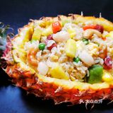 营养好吃的菠萝虾仁蛋炒饭