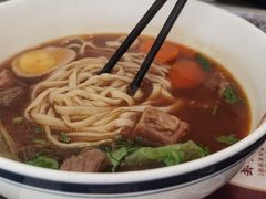 -康师傅私房牛肉面(马泉营奥莱店)