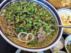 -云阿蛮云南生烫牛肉米线(奉贤路店)