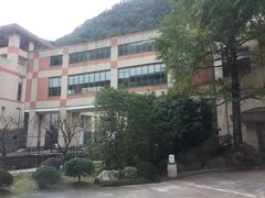 -天明山温泉大酒店