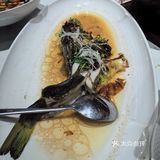 团购的4人套餐，四个男的不够吃，又点了几个菜