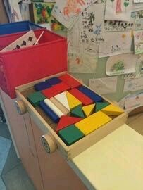 -瑞尔齿科(上海长风大悦城店)