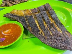 -明记烧鱼美味店