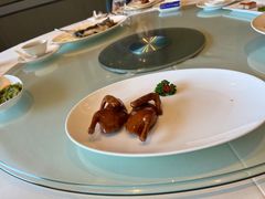 玻璃脆皮乳鸽-利苑酒家(金宝店)