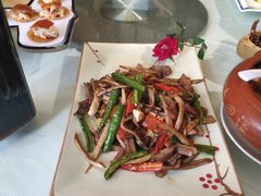 -飞虎过桥米线(翠湖店)