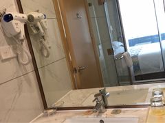 -维也纳3好酒店(深圳宝安海雅缤纷城店)