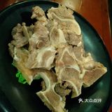 辣锅里豆腐和鸭血非常入味。环境还算可以
