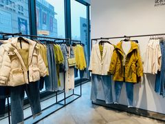 -URBAN REVIVO(上海中庚漫游城店)