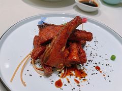 本帮熏鱼-蝶园·装修中(BFC外滩金融中心店)