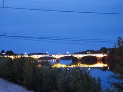 -布尔津河堤夜市