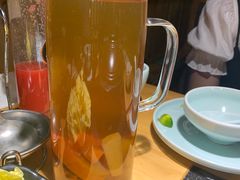 -洪氏嗨捞·广东猪肚鸡·椰子鸡火锅(西咸万象城店)
