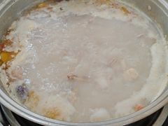 -15年老字号鑫鑫猪肚鸡·椰子鸡海南火锅(兴隆华侨农场店)