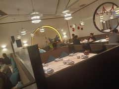 大堂-周渝食惦·酸菜鱼精致川菜(横岗店)