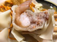 -八二小区抄手(龙湖上城天街店)